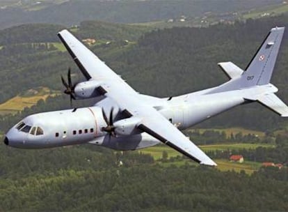 El avión de transporte CASA C-295, como el que se ha estrelllado en Polonia.