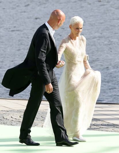 Marie Fredriksson y su marido Micke tras la boda de la princesa Magdalena de Suecia, en 2013 en Estocolmo.