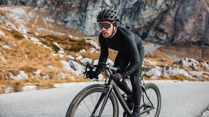 Este es el mejor maillot de ciclismo que se puede comprar en Amazon por poco dinero