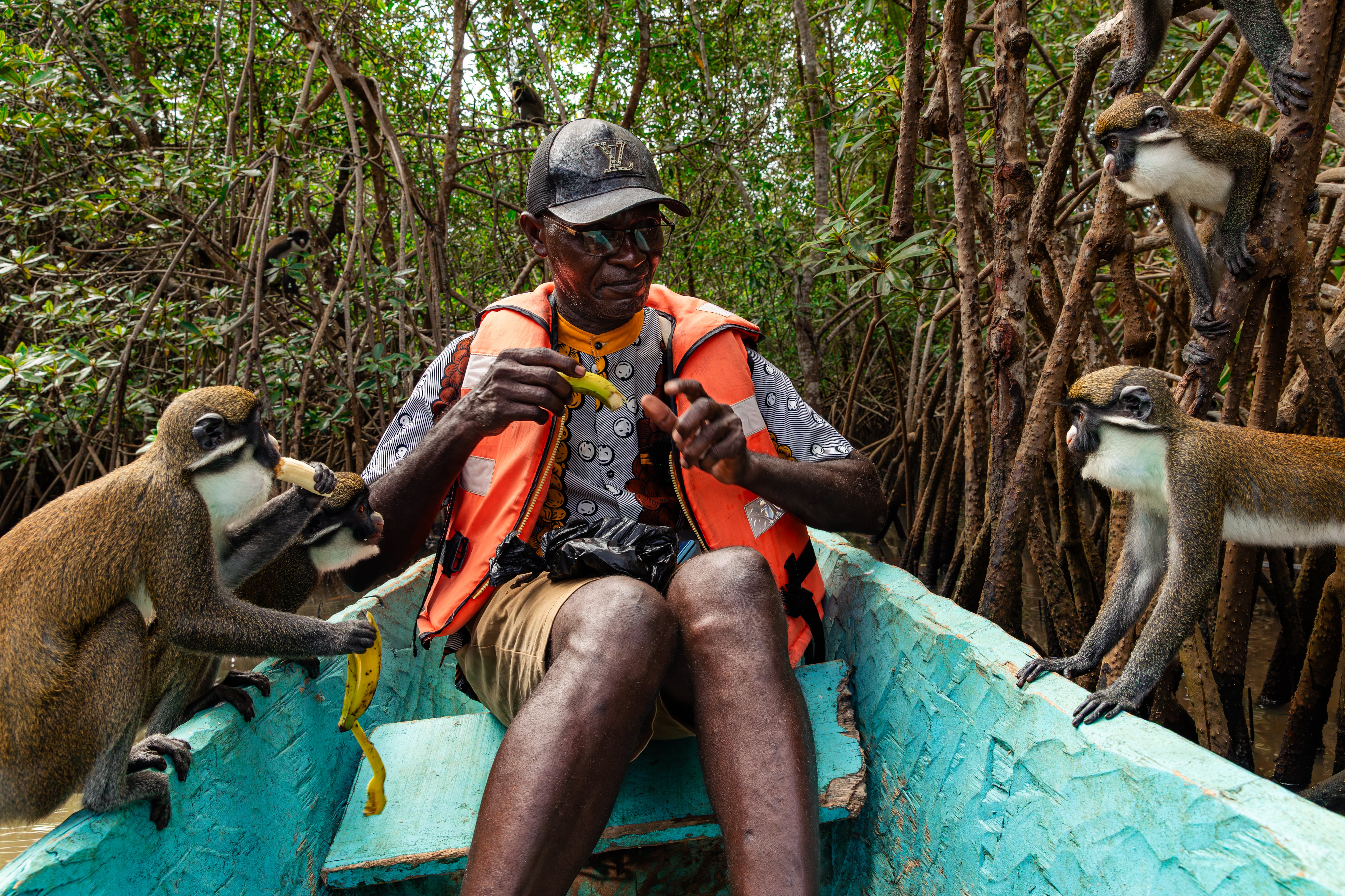 De comerse el mono a comer gracias al mono en Costa de Marfil: el milagro de Nero Mer