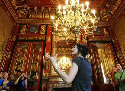 Uno de los salones del palacio de Linares, que se abre al público el próximo domingo.