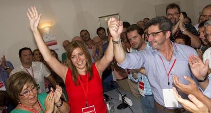Susana Díaz y Antonio Gutiérrez Limones en el congreso en el que la consejera fue elegida secretaria provincial del PSOE, en julio de 2012.