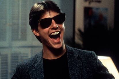 Un jovencísimo Tom Cruise, en una escena de 'Risky Business' (1983), justo al principio de su carrera. A pesar de lo que se castiga en los rodajes, tampoco ha cambiado tanto en estos casi 40 años.