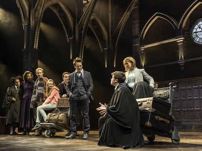 Un momento de la representaci&oacute;n de &#039;Harry Potter y el legado maldito&#039; en el Palace Theatre de Londres.
