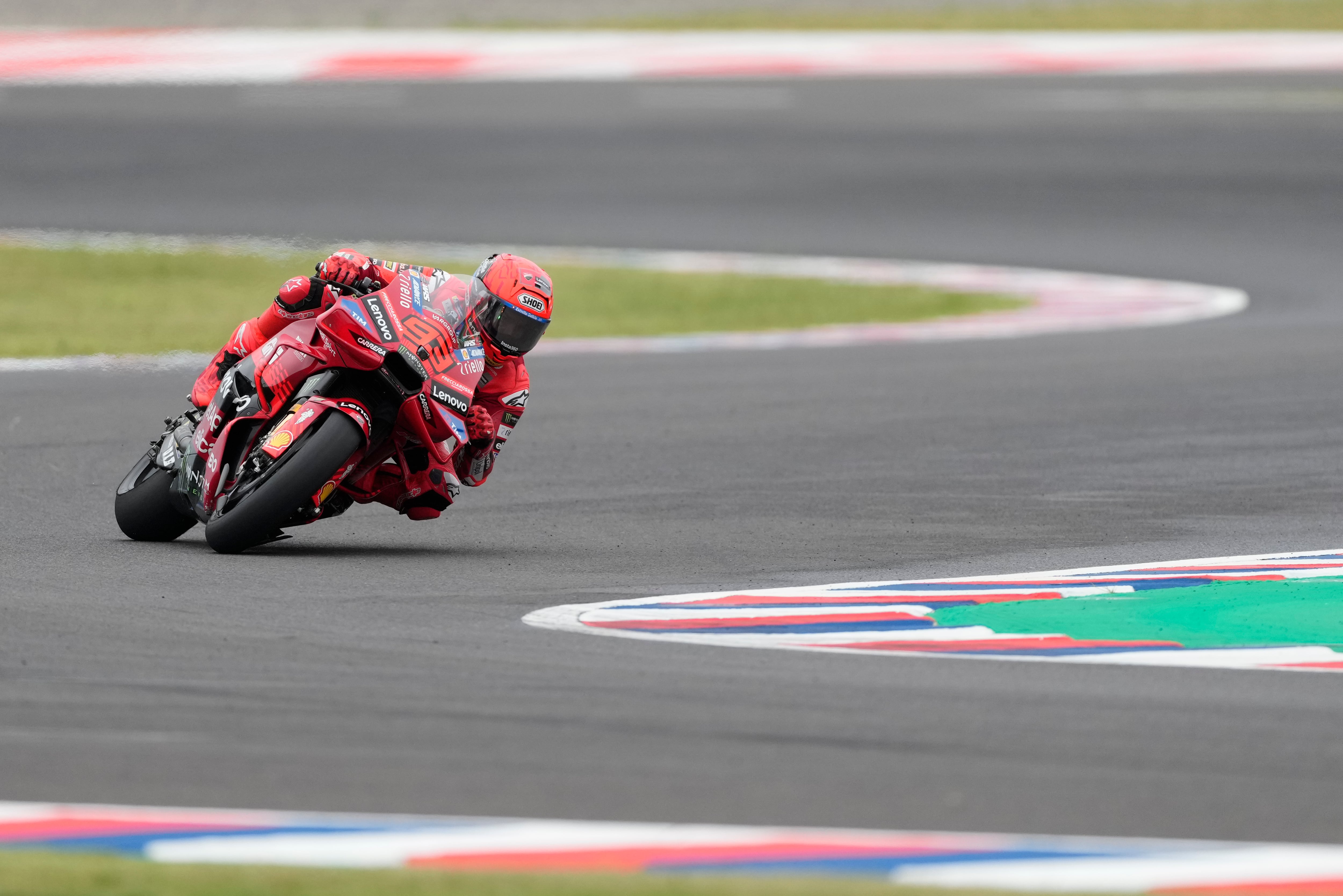 Marc Márquez sigue intratable en el arranque del GP de Argentina