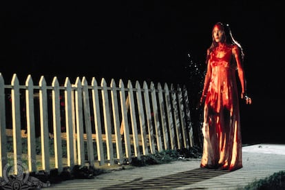 Carrie White (Carrie)

Esta metáfora sobre los efectos del acoso escolar en una adolescente introvertida antes de que nadie supiera qué significaba la palabra bullying –protagonizada por Sissy Spacek– es considerada como una obra maestra de la cultura pop. La mítica escena de la menstruación de Carrie fue la primera toma de contacto de toda una generación con un tema hasta entonces considerado como tabú.