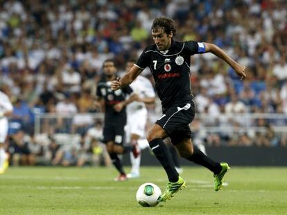 Raúl, con el Sadd en el trofeo Santiago Bernabéu 2013.