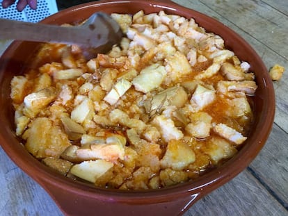 CAZUELA CON TODOS LOS INGREDIENTES ANTES DE ENTRAR EN EL HORNO / CAPEL