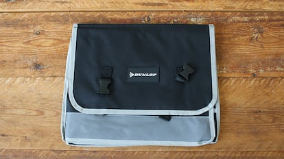 View of the Dunlop brand saddlebag.