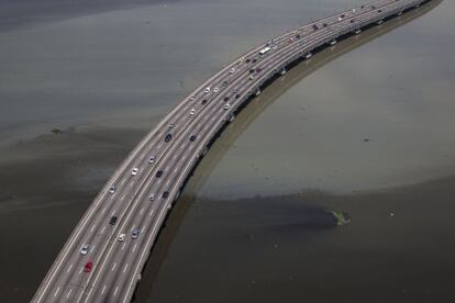 Foto da Baía de Guanabara em novembro de 2013.