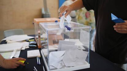 Ambiente electoral en la jornada de las elecciones legislativas del 26-J. 