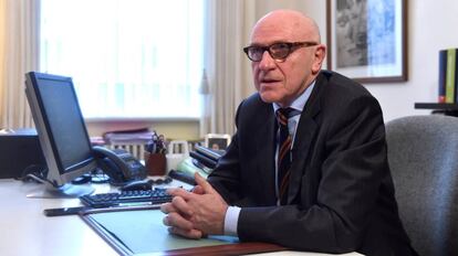 L'advocat Paul Bekaert en la seva oficina en Tielt (Bèlgica), aquest dimarts.