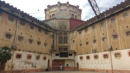 Vista desde el interior de uno de los patios de la cárcel La Modelo
