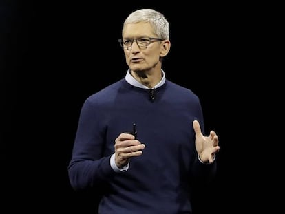 Tim Cook, consejero delegado de Apple, presenta este martes el nuevo iPhone X.