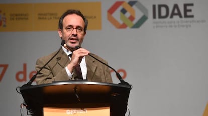 Fernando Hernández, director de Energía de la CNMC, en unas jornadas del IDAE.