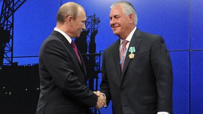 Tillerson com Putin.