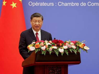 El presidente Xi Jinping se dirige a los participantes en el consejo empresarial franco chino, celebrado el 6 de abril en Pekín.