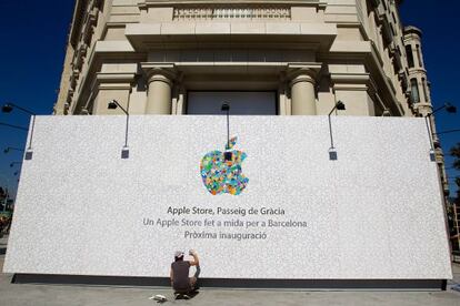 Tienda de Apple en el paseo de Gr&agrave;cia de Barcelona en 2012 