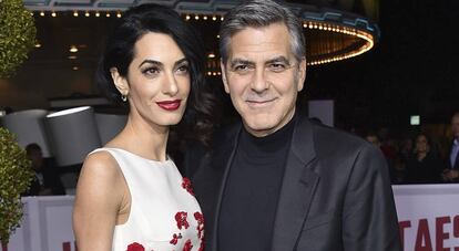 George Clooney y su esposa Amal.