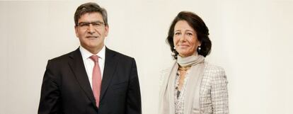 La presidenta del Banco Santander, Ana Bot&iacute;n, junto al nuevo consejero delegado, Jos&eacute; Antonio &Aacute;lvarez.