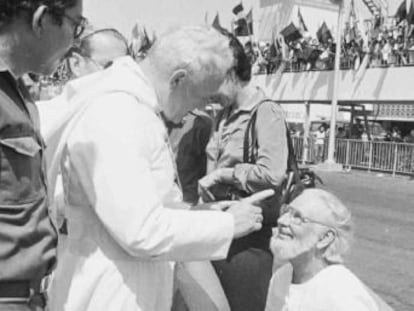El Papa rehabilita al sacerdote nicaragüense al que Juan Pablo II prohibió administrar los sacramentos en 1984 por apoyar la revolución sandinista