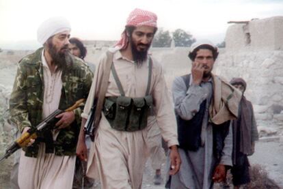 Montaje de Bin Laden con su lugarteniente en una zona fronteriza.