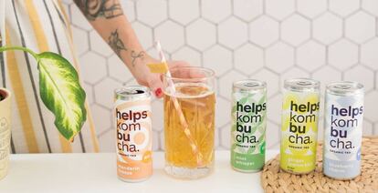 Línea Helps Kombucha, una bebida ecológica, fermentada y pasteurizada a base de té. 