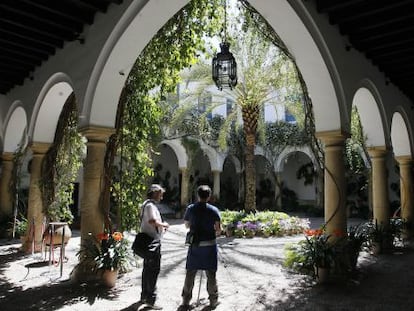 Uno de los patios del Palacio de Viana.