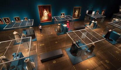 Espacios delimitados en una de las salas del museo Hermitage de Ámsterdam (Países Bajos).