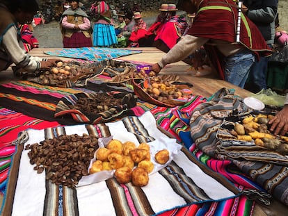 Celebración Apthapi en los Andes bolivianos, en una imagen cedida por Dan Saladino.