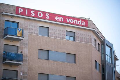 Pisos en venta en el barrio de Sants de Barcelona.