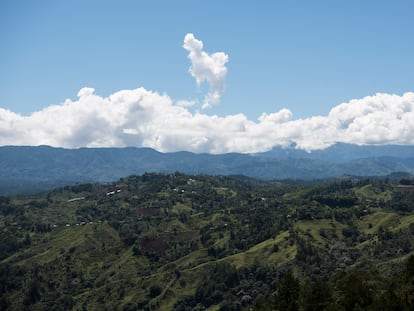 Vista de las estribaciones de la Cordillera Central, en la comarca de Jarabacoa.