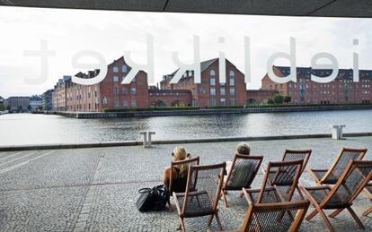 Vista desde la Biblioteca Real Danesa de Copenhague, conocida también como el Diamante negro.