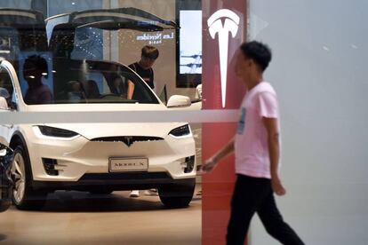 Tesla mejora las prestaciones de sus dos principales modelos