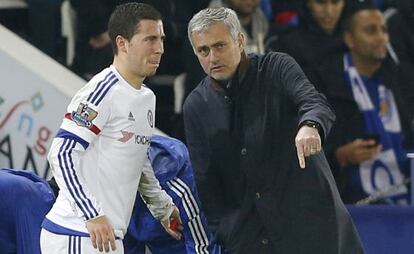 Mourinho durante el partido contra el Leicester City.