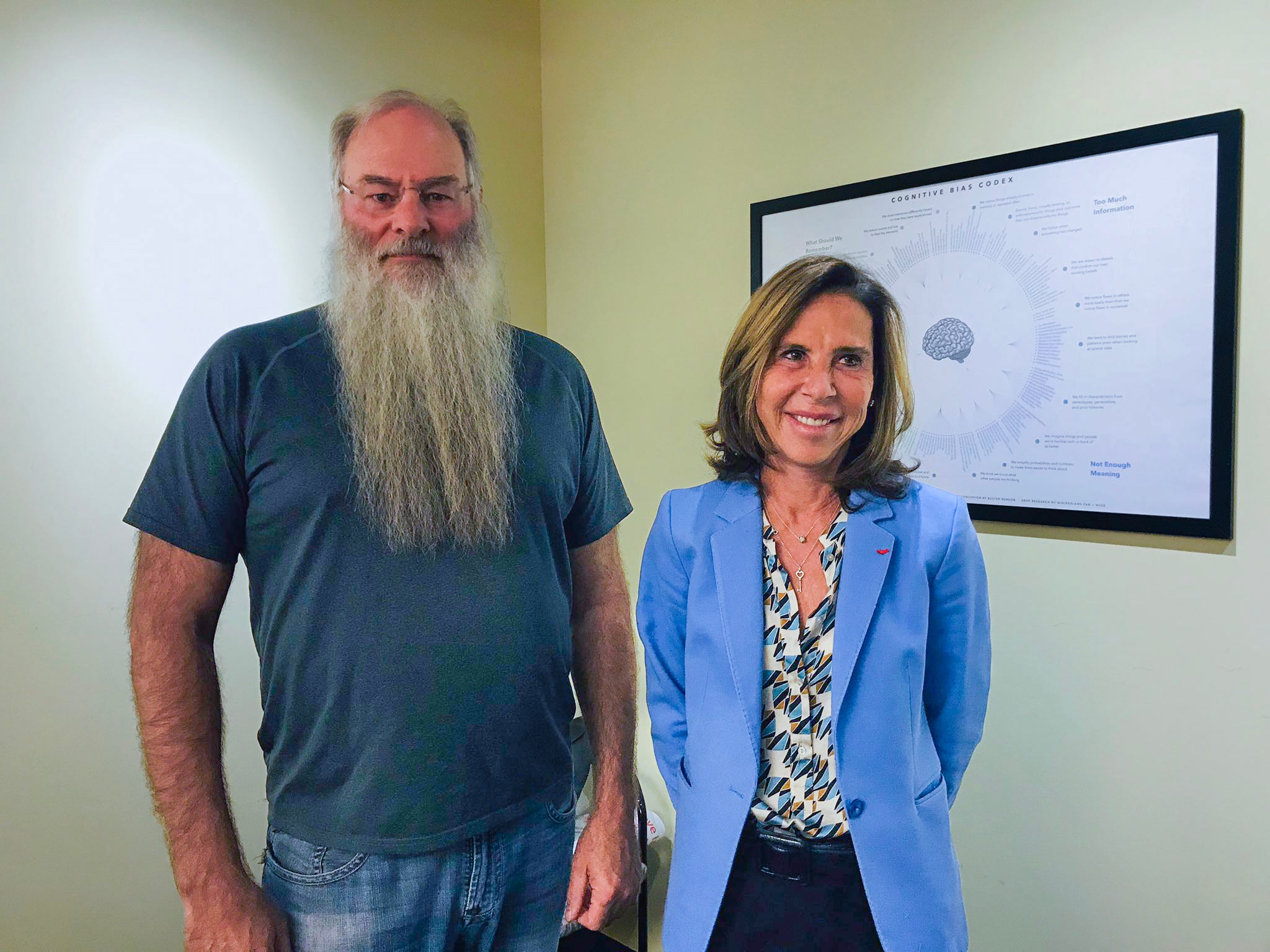 Mark Leonard, presidente de la empresa Constellation Software, junto a la embajadora de Francia en España, Kareen Rispal, en una imagen, la cuenta de 'X' de la embajadora.
