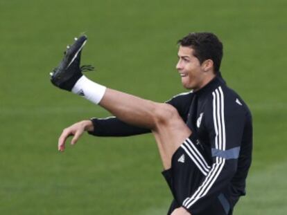 Cristiano, durante un entrenamiento del Madrid.