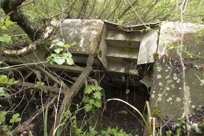 Parte del chasis del bus siniestrado en el t&eacute;rmino de A R&uacute;a, a bordo del cual murieron 12 escolares y el chofer el 19 de abril de 1977.