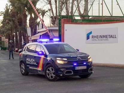 Seis personas han resultado heridas graves con quemaduras este jueves en un incendio de disolventes en una fábrica de munición de la pedanía murciana de Javalí Viejo.