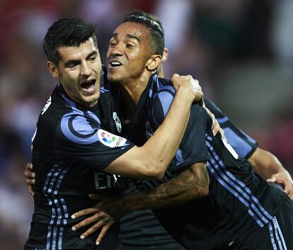 Alvaro Morata junto a Danilo tras de anotar el segundo gol.