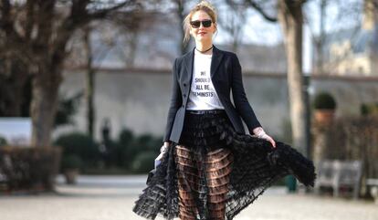 Chiara Ferragni atiende al desfile de Christian Dior, en la semana de la moda en París 2018.