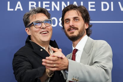 Joe Wright y Luca Marinelli