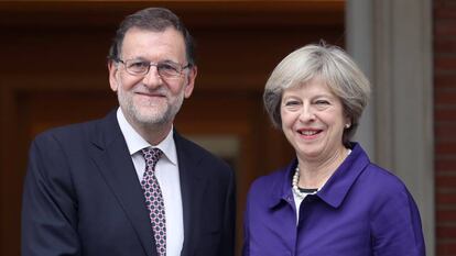 Mariano Rajoy e Theresa Maio ----