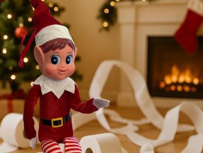 elfa traviesa con calendario