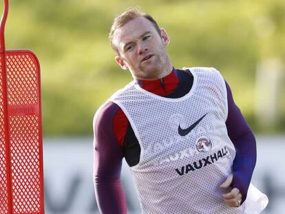 Rooney, en un entrenamiento con la selecci&oacute;n inglesa.
