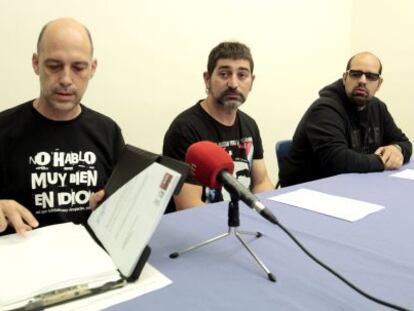 Los representantes de los sindicatos, durante su comparecencia en Bilbao.