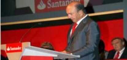 El presidente de BBVA, Emilio Botín, en la junta de accionistas de la entidad.