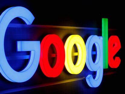 Logo de la tecnológica Google en una de sus sedes.