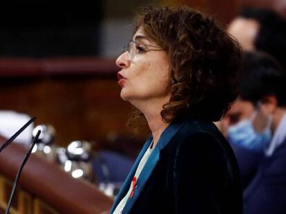 La ministra de Hacienda y portavoz del Gobierno, María Jesus Montero, en el Congreso.