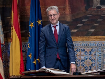 Arcadi España, en su toma de posesión como consejero de Hacienda.